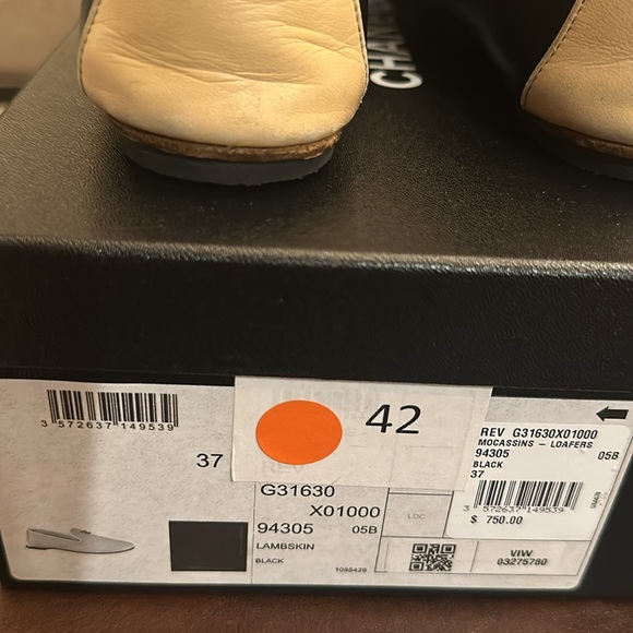 Authentic Chanel loafers - Picture 2 of 4